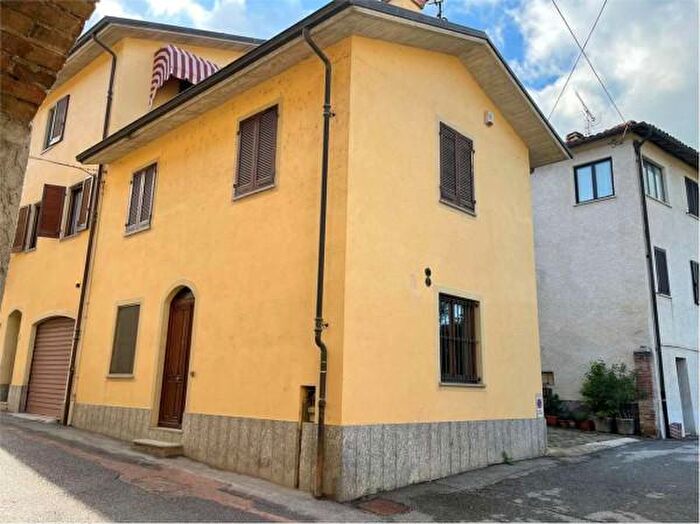 Casa trilocale in vendita in Frazione Mollere, Ceva