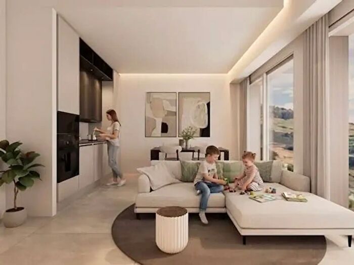 Appartamento trilocale in vendita in Via Cazulini, Alassio