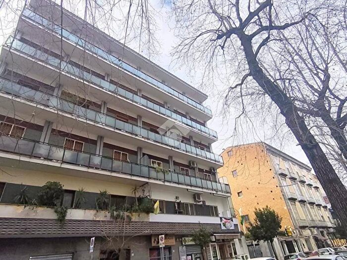 Appartamento trilocale in affitto in Piazza matteotti, Corso Trieste, Caserta