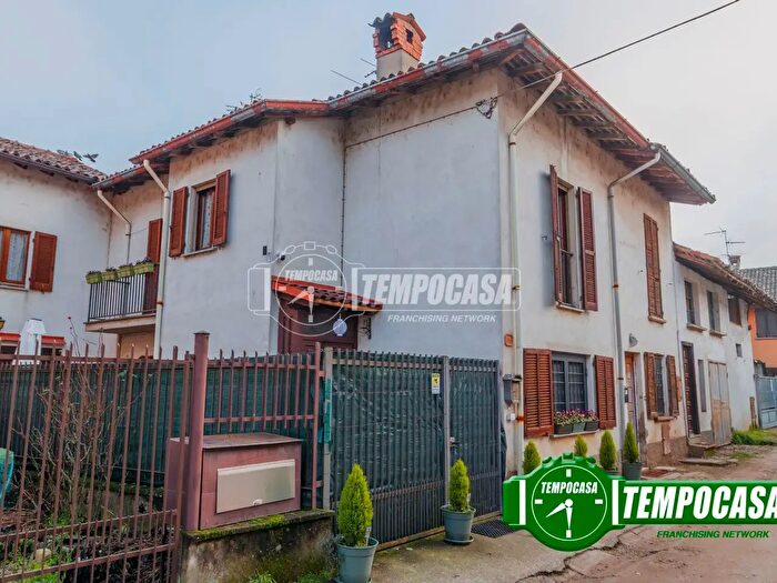 Casa quadrilocale in vendita in Vicolo Cortile, Bereguardo