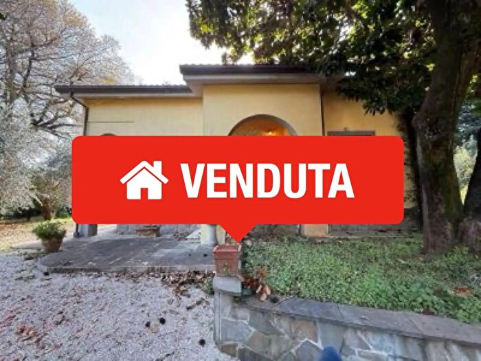 Casa con 7 locali in vendita in Via del BoschettoVelletri, Velletri