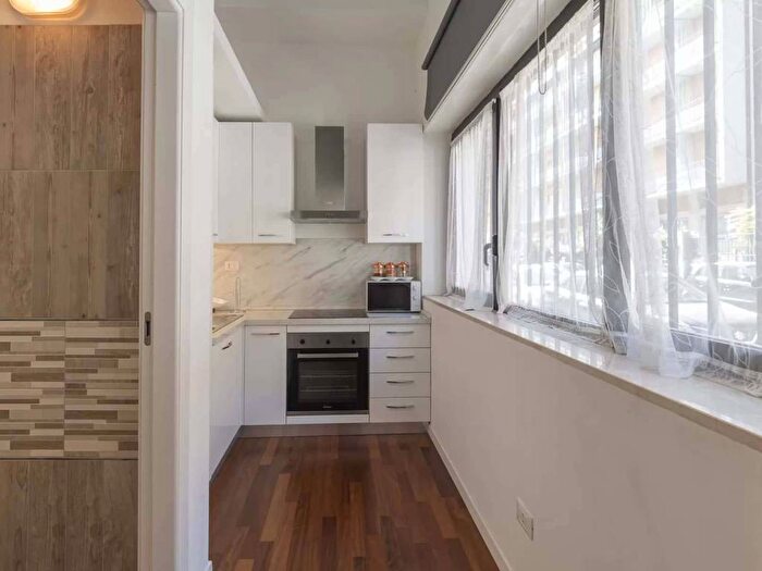 Appartamento monolocale in affitto in Via Desenzano, Gambara, Milano
