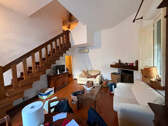 Appartamento quadrilocale in affitto in Via Francesco Domenico Guerrazzi, Mazzini Oberdan, Firenze