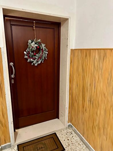 Appartamento con 6 locali in vendita in Via Calvario, Castellaneta