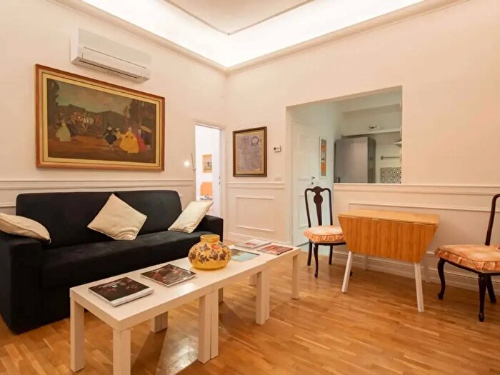 Appartamento monolocale in affitto in Via San Zanobi, Firenze