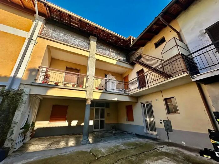 Casa quadrilocale in vendita in Via Roma, Ghisalba