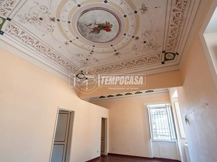 Appartamento trilocale in vendita in Via Giovanni Mario Crescimbeni, Macerata