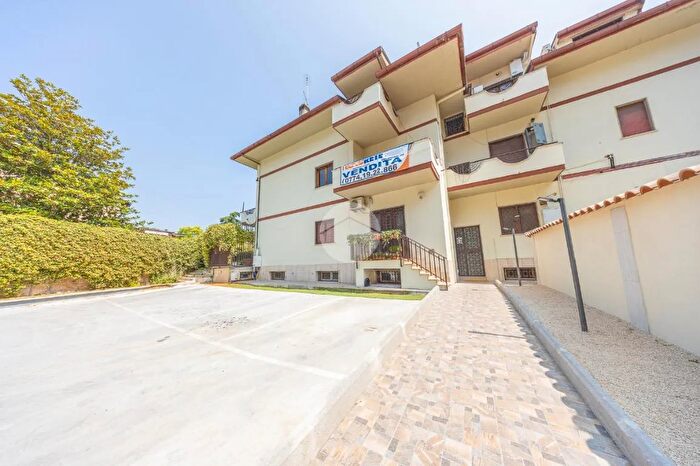 Appartamento trilocale in vendita in Via Monte Rosa, Guidonia Montecelio