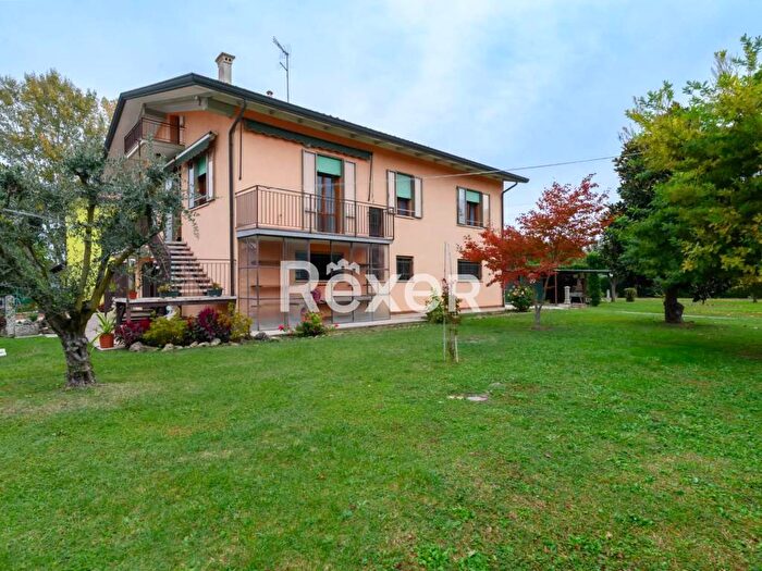 Casa con 6 locali in vendita in Via Cà d'Oro b, Carpenedo Bissuola, Venezia