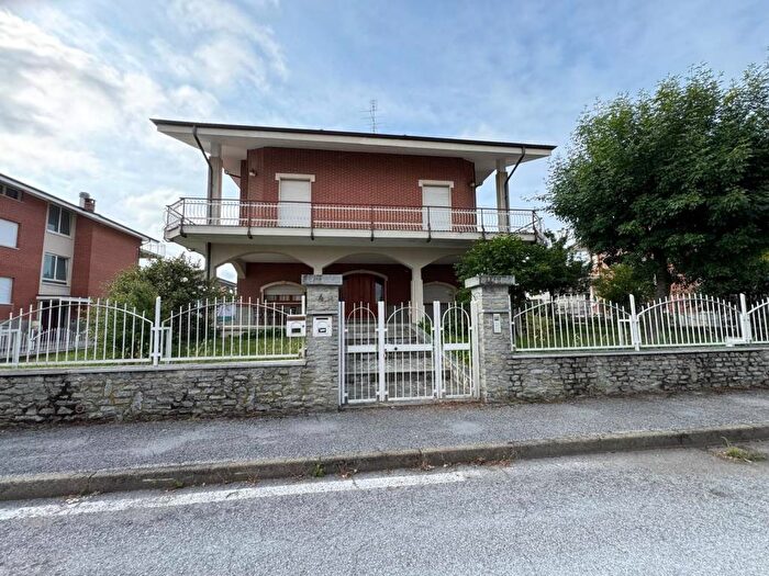 Casa con 6 locali in affitto in Via delle Ginestre, Sant'Anna Avagnina, Mondovì