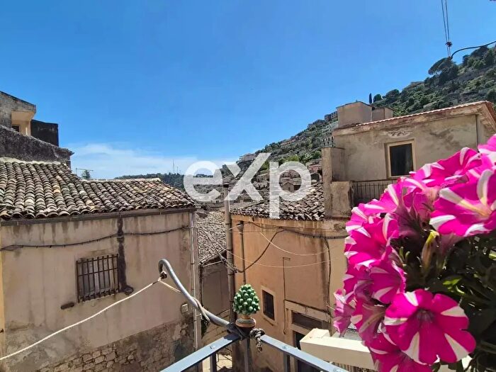 Appartamento trilocale in vendita in Modica