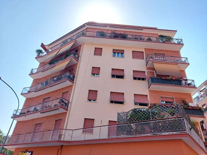 Appartamento trilocale in affitto in Piazza dei Gerani, Centocelle, Roma