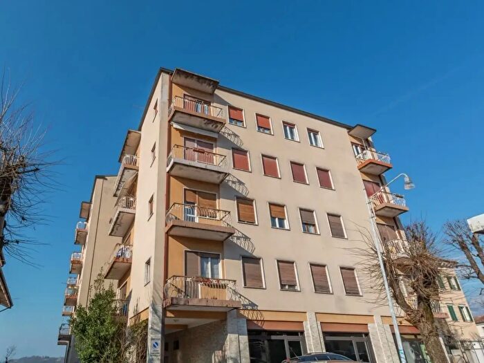 Appartamento con 6 locali in vendita in Via del Piave, Belluno