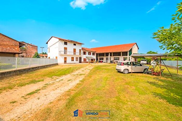 Case in Vendita e in Affitto - 2