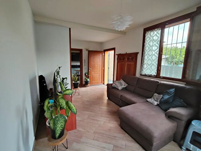 Casa quadrilocale in vendita in Via Vincenzo Bellini, Castel San Giovanni