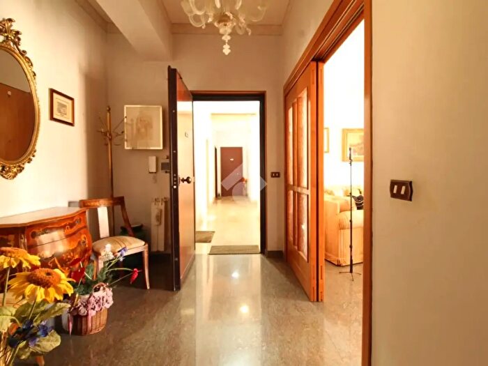 Appartamento quadrilocale in vendita in Via Santa Caterina tra Privata, Reggio Calabria