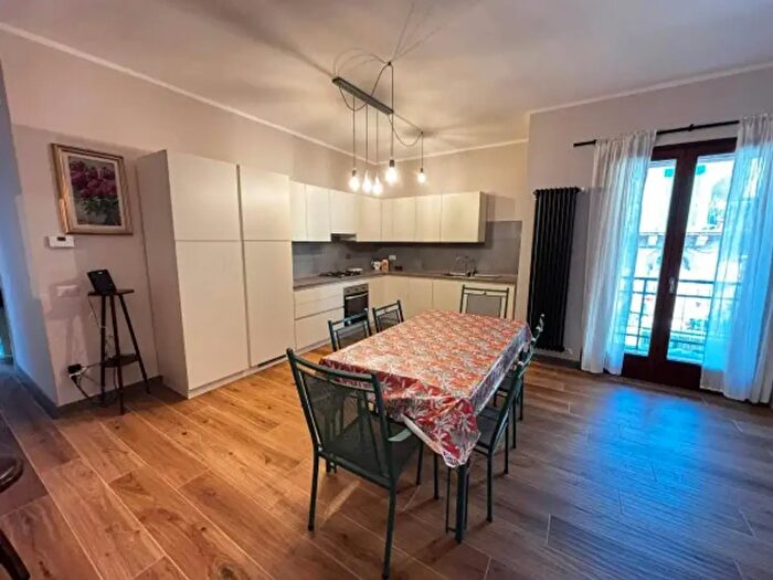 Appartamento trilocale in vendita in Via Cesare Battisti, Bassano In Teverina