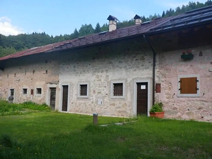 Casa con 5 locali in vendita in Boniprati, Castel Condino
