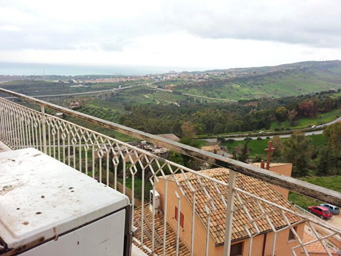 Appartamento quadrilocale in vendita in Via Dante, Agrigento