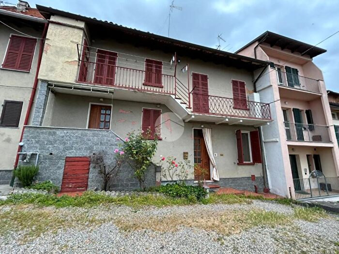 Appartamento con 6 locali in vendita in Via SantAntonio, San Salvatore Monferrato