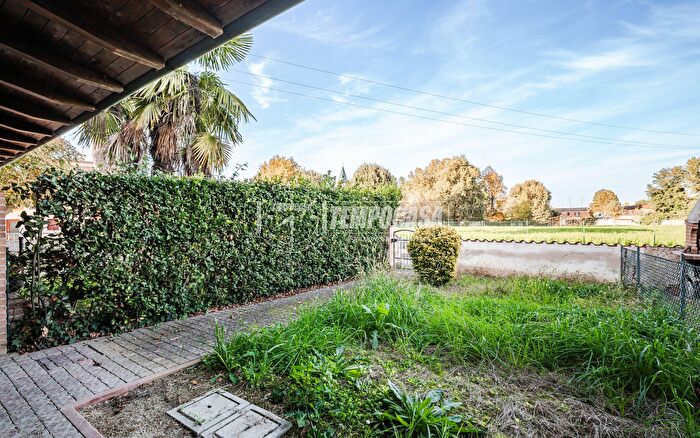 Casa quadrilocale in vendita in Via Maiano, Fusignano