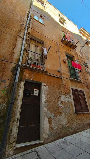 Appartamento trilocale in vendita in Via Giordano, Iglesias