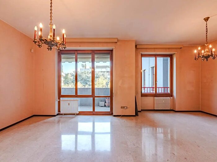 Appartamento con 5 locali in vendita in Via Giovannni XXIII, Vedano Al Lambro