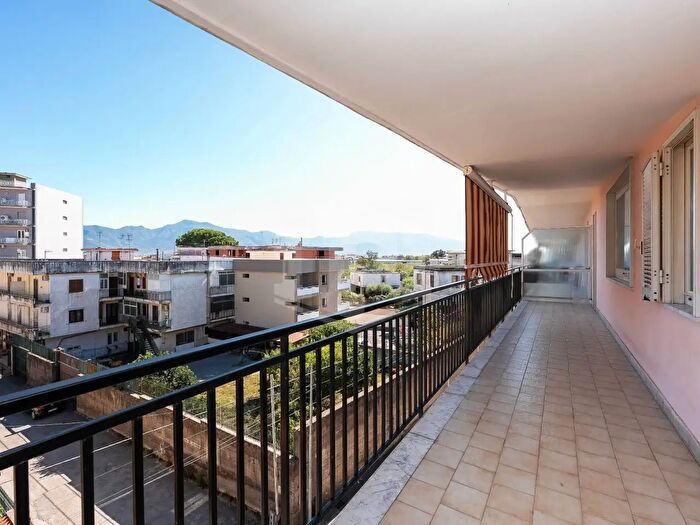 Appartamento con 6 locali in vendita in Via Don Giovanni Festoso, Poggiomarino