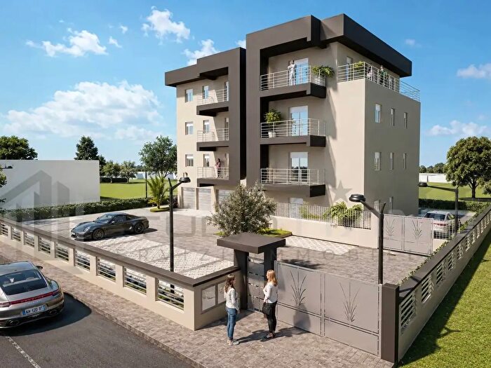 Appartamento quadrilocale in vendita in Via Tesori Snc, Montalto Uffugo