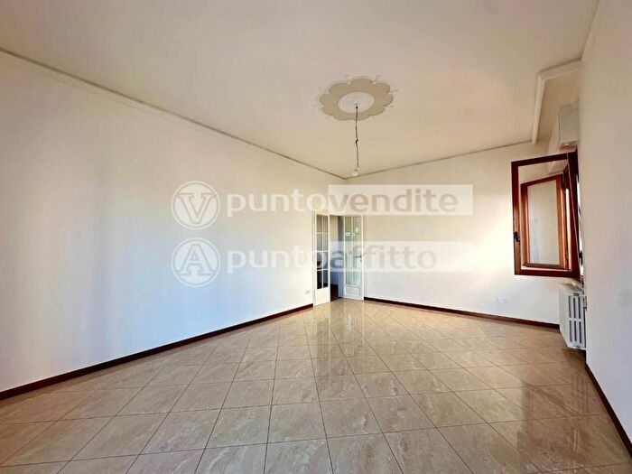 Casa con 6 locali in affitto in Via Borgo Giannotti, San Marco Acquacalda, Lucca