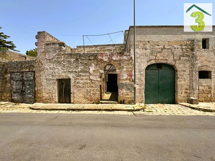 Casa monolocale in vendita in Montesano Salentino