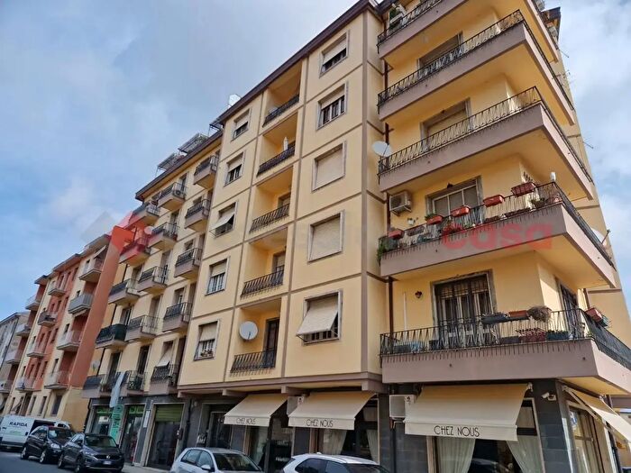 Appartamento con 5 locali in vendita in Via Agnelli, Pisa