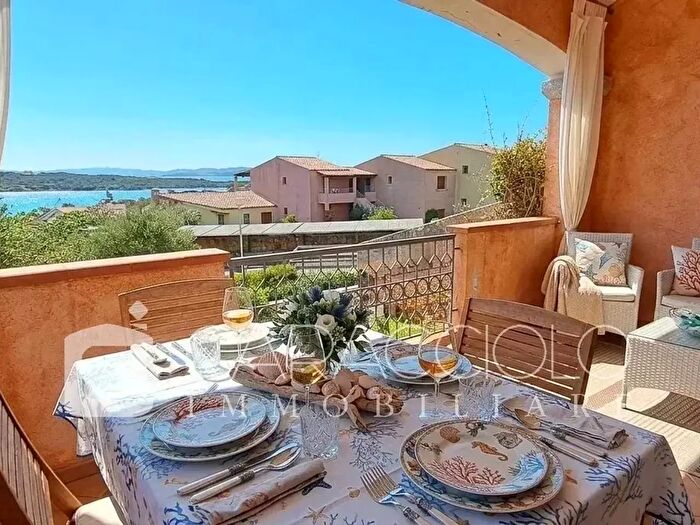Appartamento trilocale in vendita in Santa Teresa Gallura