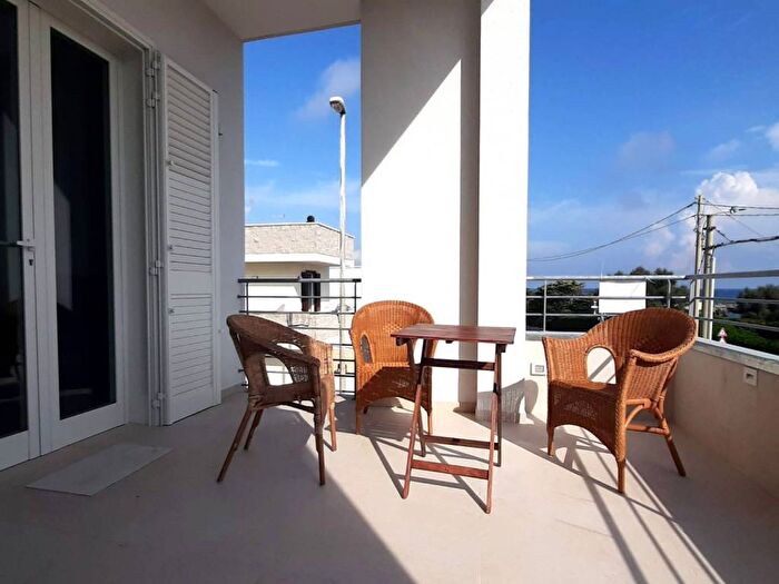 Appartamento quadrilocale in affitto in SP, Rocca Vecchia, Melendugno