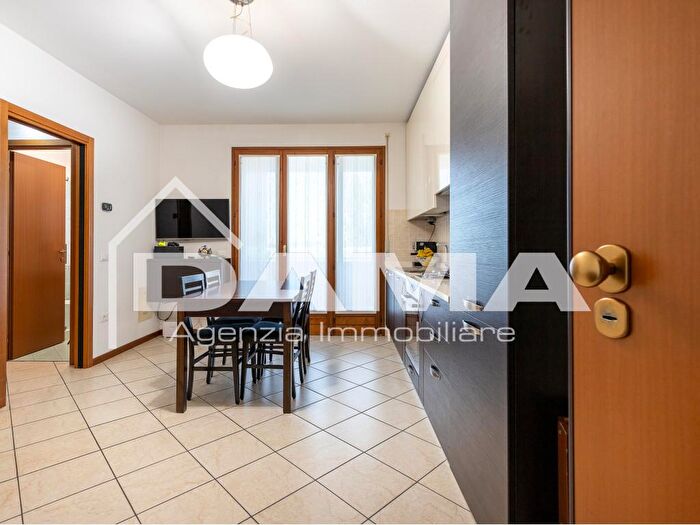 Appartamento trilocale in vendita in Via Carpenella, Forli