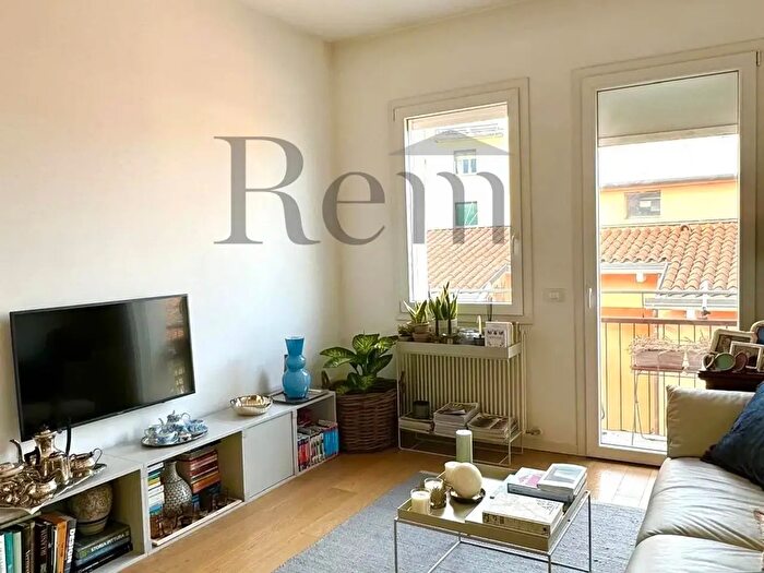 Appartamento trilocale in vendita in Piazza Pola, Treviso