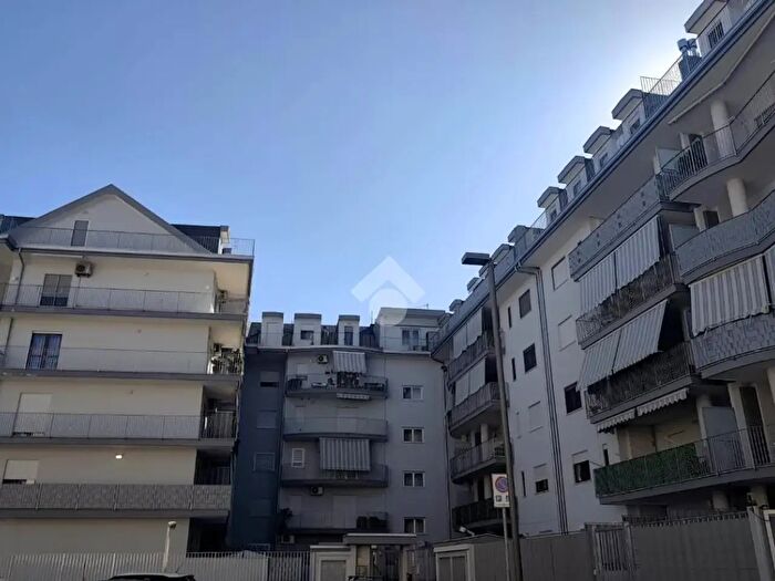 Appartamento trilocale in vendita in Via Trieste, San Nicola La Strada