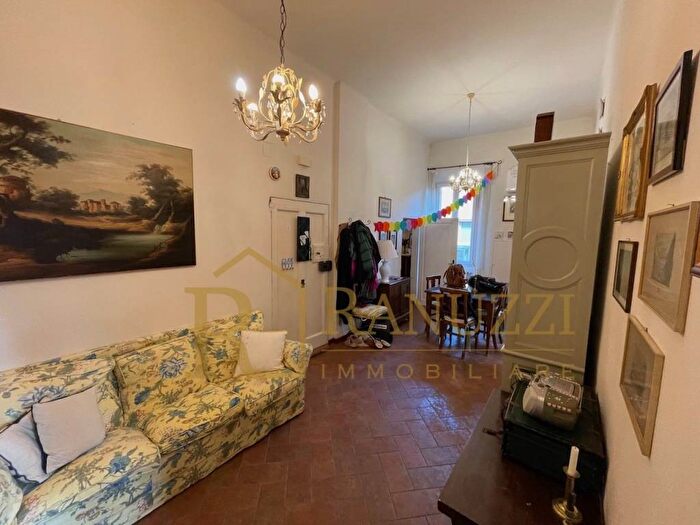 Appartamento trilocale in affitto in Via Santo Stefano, Centro Storico, Bologna