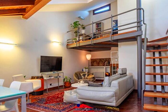 Appartamento con 5 locali in vendita in Via Umberto I, Busca