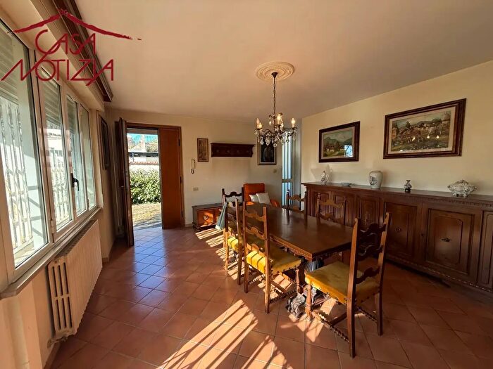 Appartamento quadrilocale in affitto in Via Puccetti, Lucca