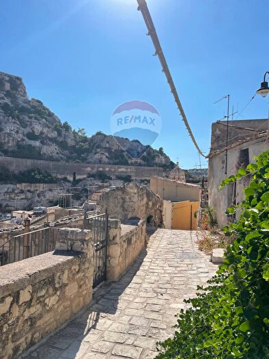 Casa bilocale in vendita in Via Spana, Scicli