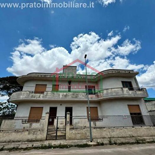 Casa con 6 locali in vendita in Via Gaetano Salvemini, Trepuzzi