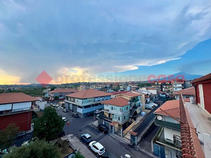 Appartamento trilocale in vendita in Via Vitaliano Brancati, Misterbianco