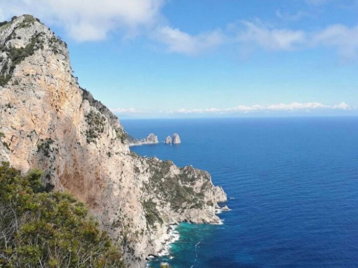 Appartamento quadrilocale in affitto in Via Migliara, Anacapri