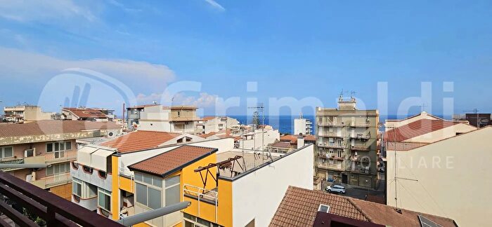 Appartamento quadrilocale in vendita in Via Leonardo Sciascia Snc, Santa Teresa Di Riva