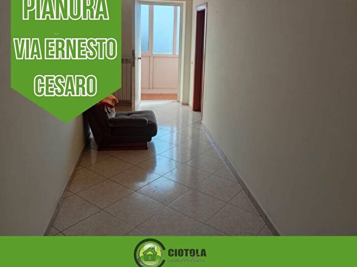 Appartamento trilocale in affitto in Via Ernesto Cesaro, Pianura, Napoli