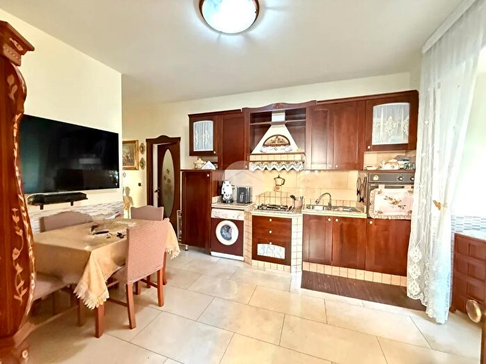 Appartamento bilocale in vendita in Via Monte Somma, Napoli