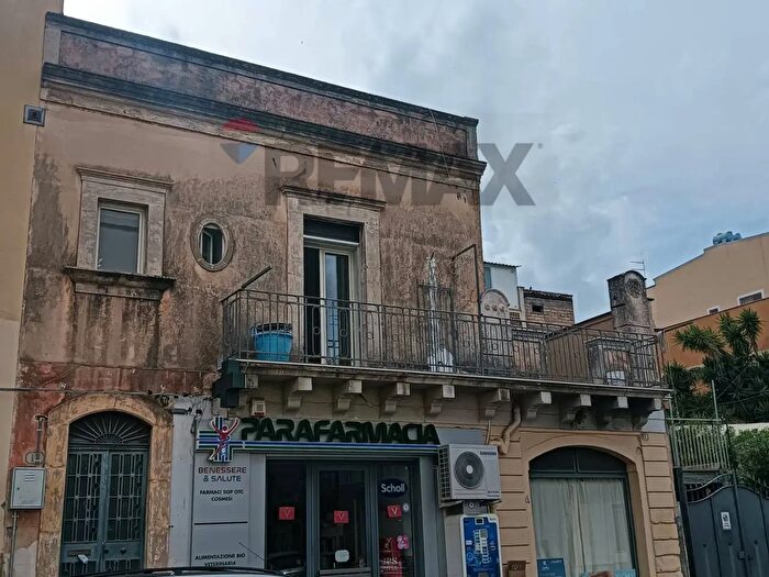 Casa con 6 locali in vendita in Via Giovanni Verga, Militello In Val Di Catania