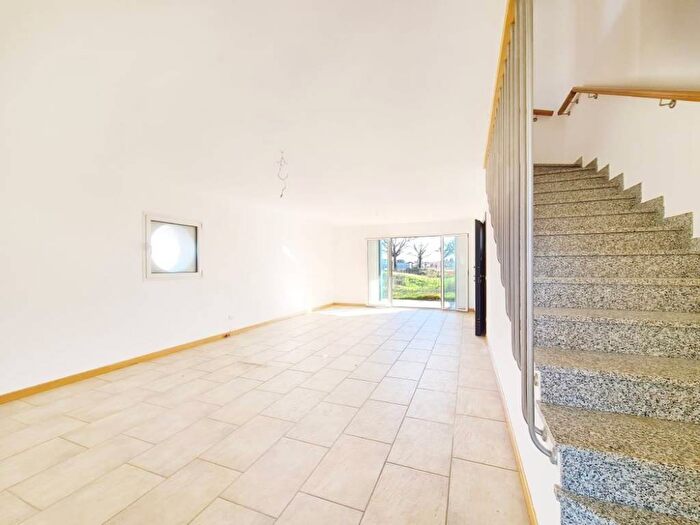 Casa con 6 locali in affitto in Via Cividina, Vat Paderno, Udine