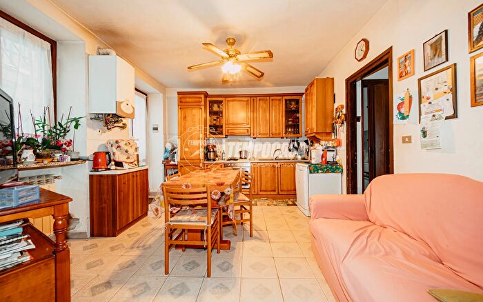 Appartamento quadrilocale in vendita in Via Santa Casa, Vigevano